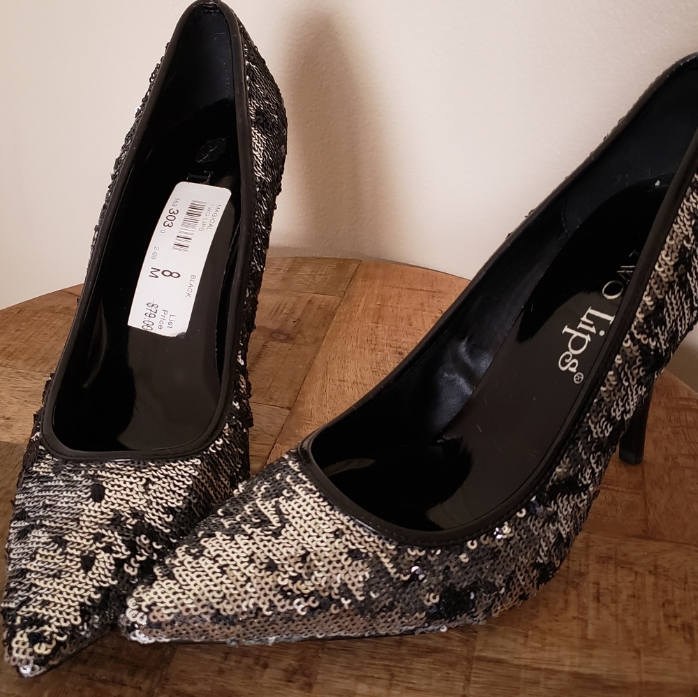 Two lips sequin heels